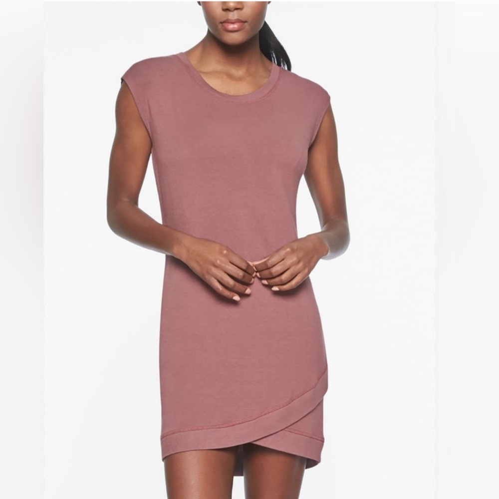Comfy and cute Athleta Dress!